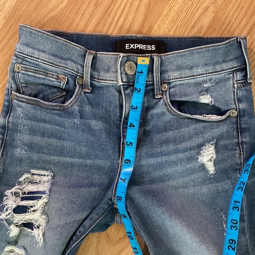Express Stretch + Performance
Cropped Skinny Jeans Women's 0 Mid Rise Distressed - Picture 7 of 13